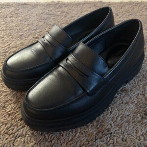 Quince Italian Leather Lug Sole Loafer Black Shoes 7.5